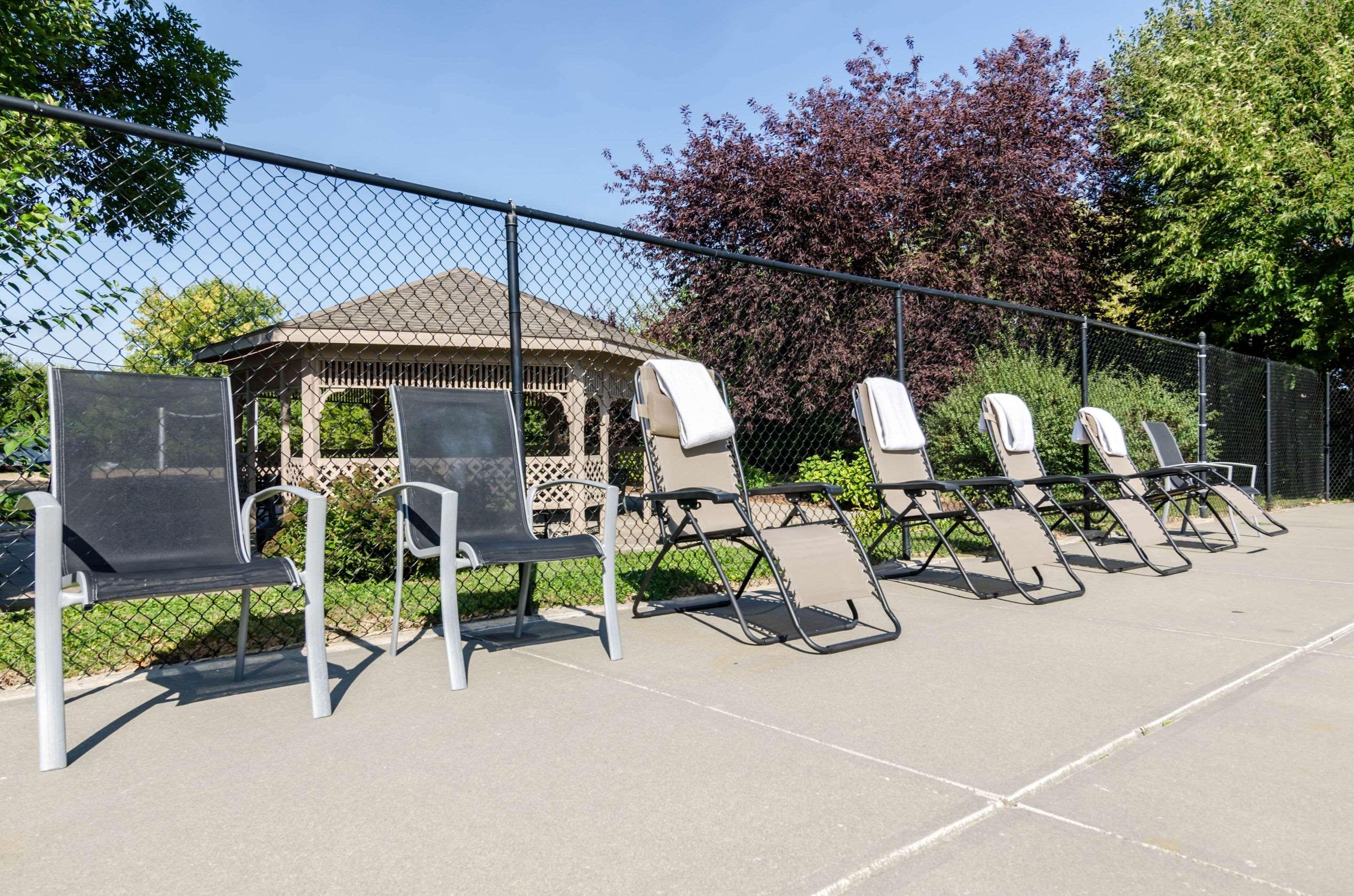 Rodeway Inn Bellevue Exterior photo